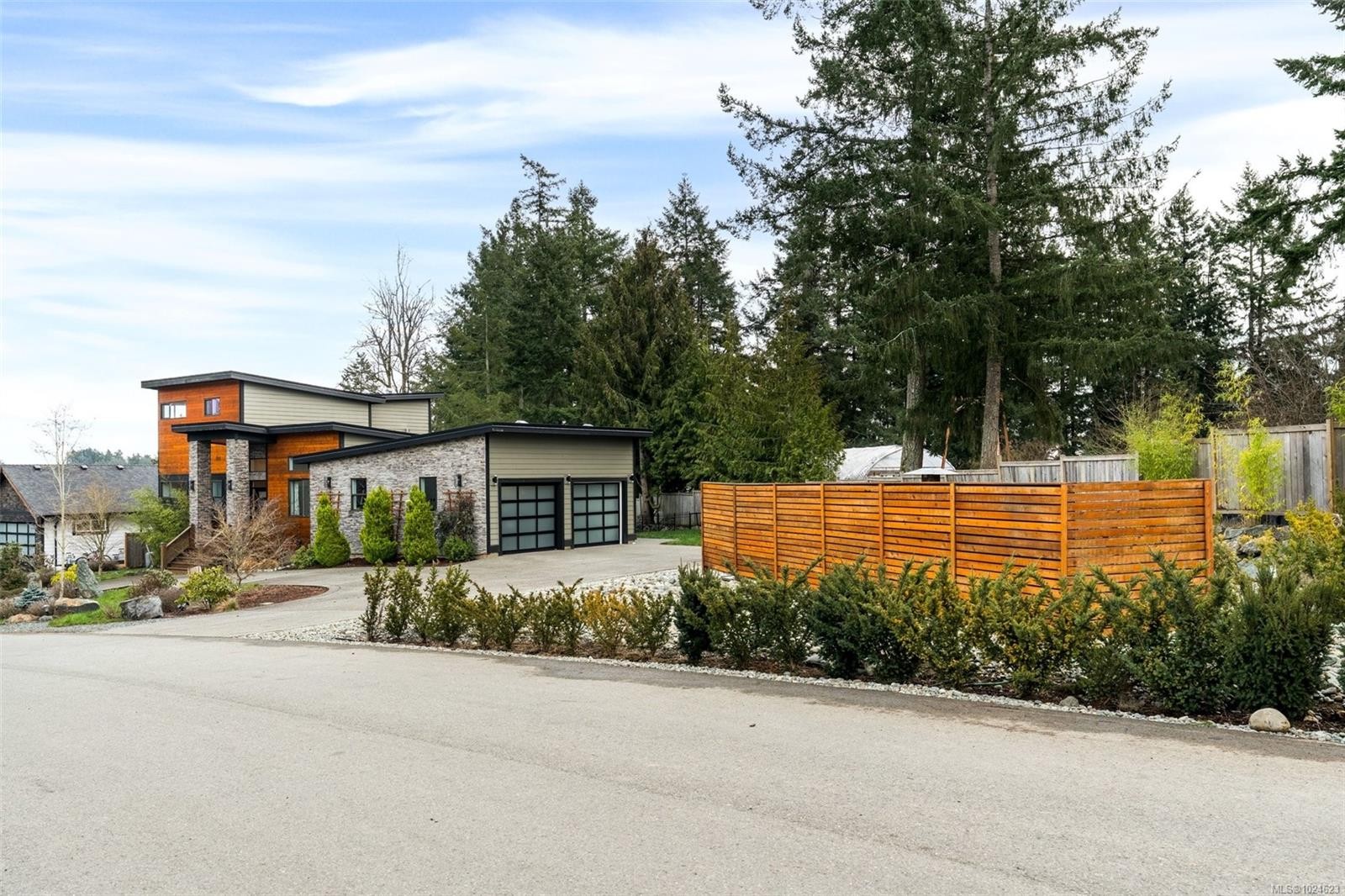 881 Hayden Pl, Mill Bay, BC