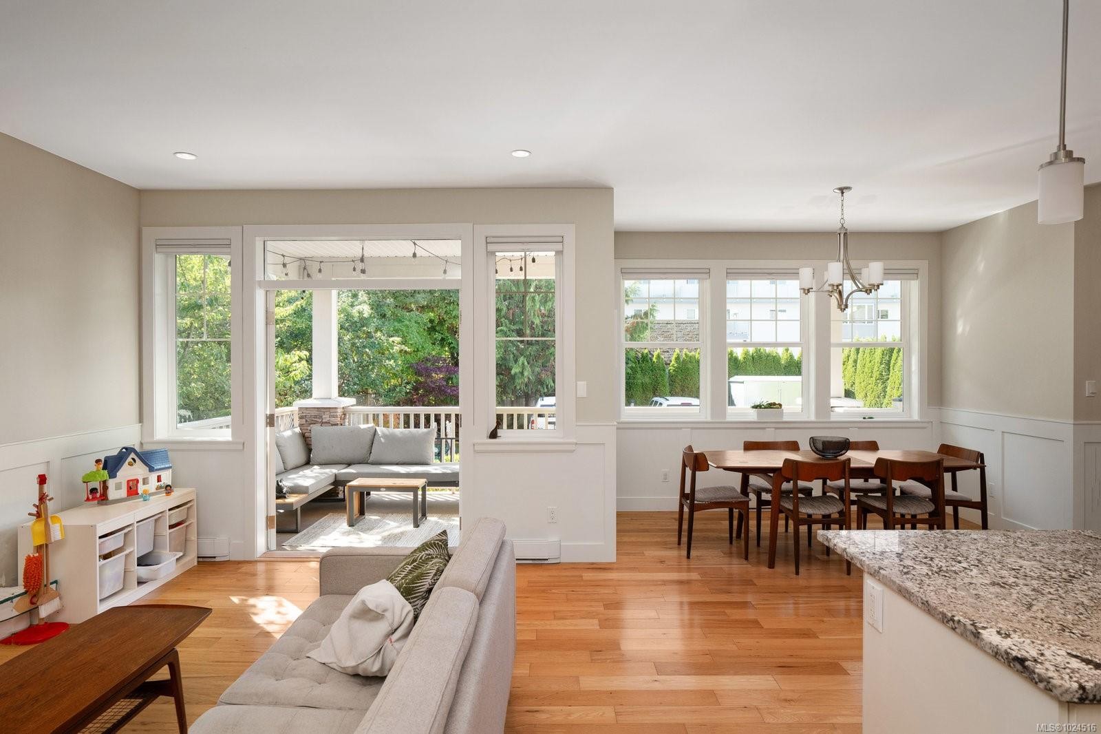 3-555 Niagara St, Victoria, BC