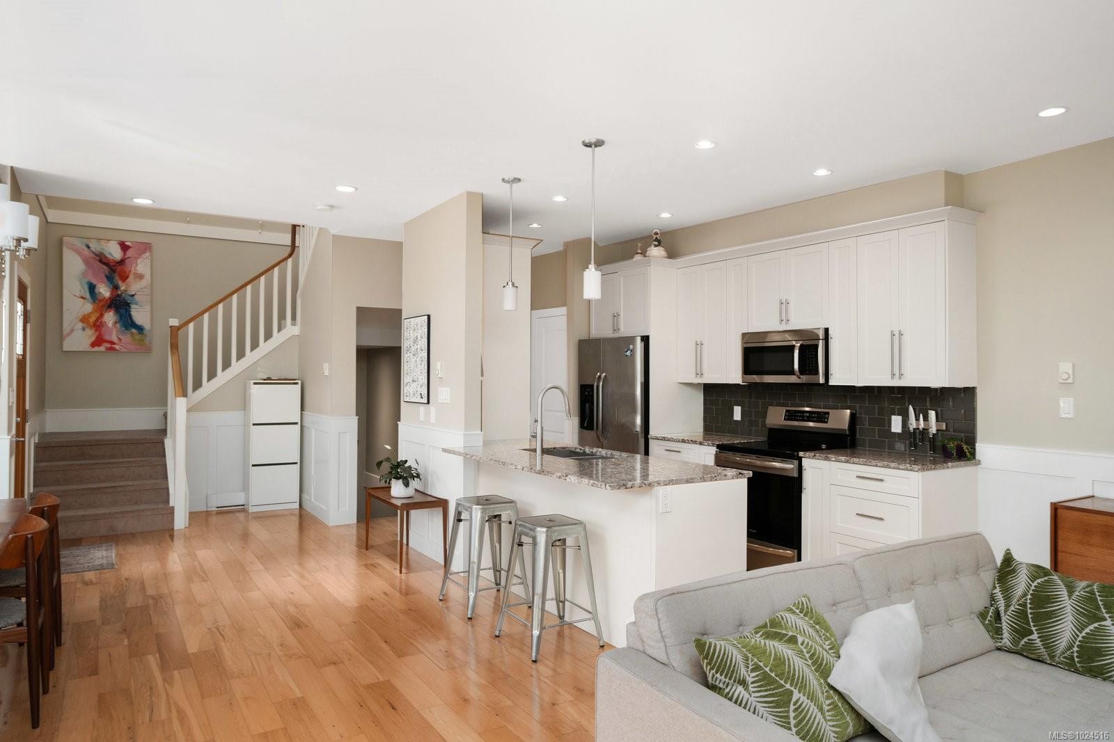 3-555 Niagara St, Victoria, BC