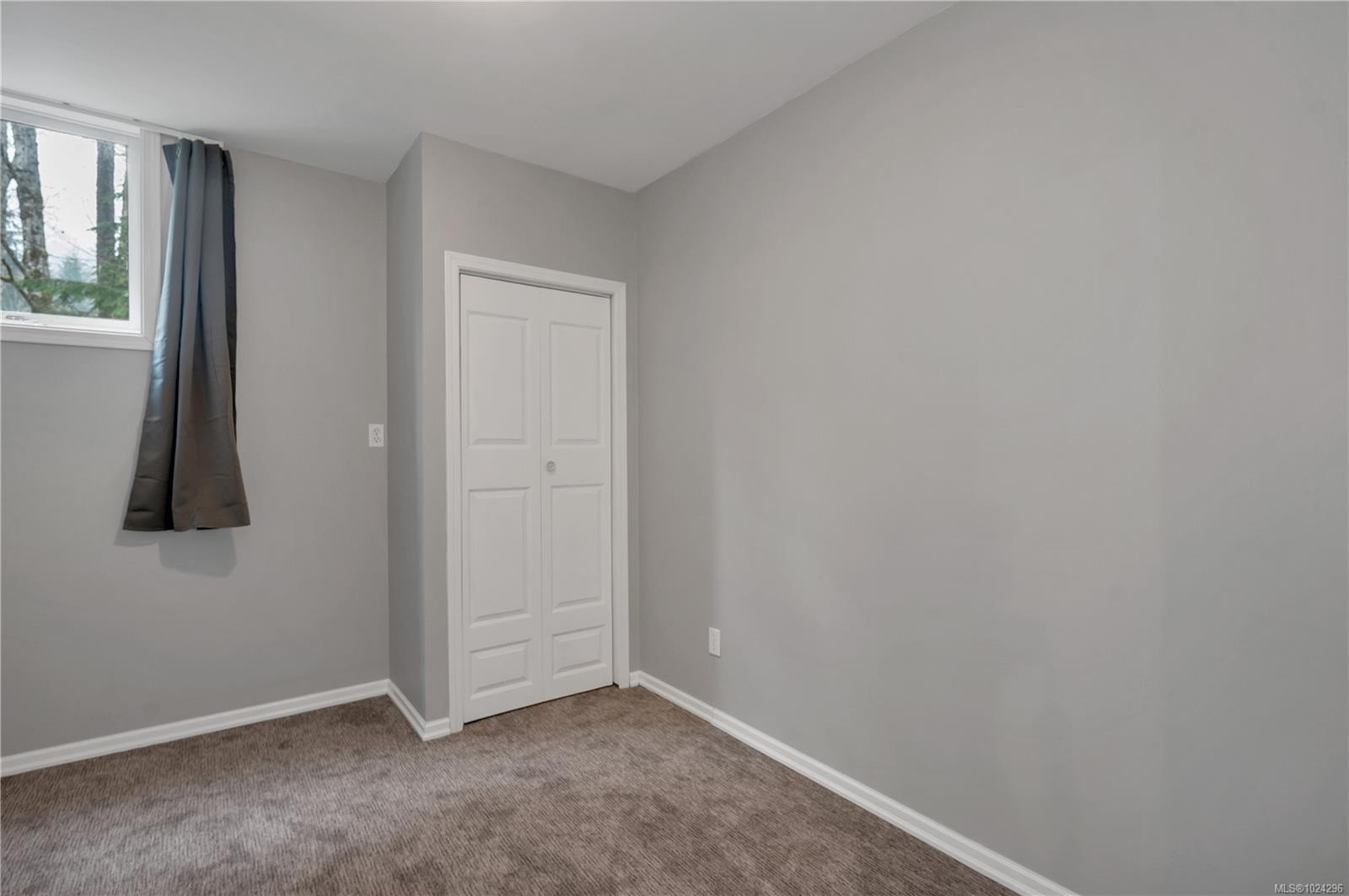 1260 Sayward Rd, Sayward, BC - Indoor