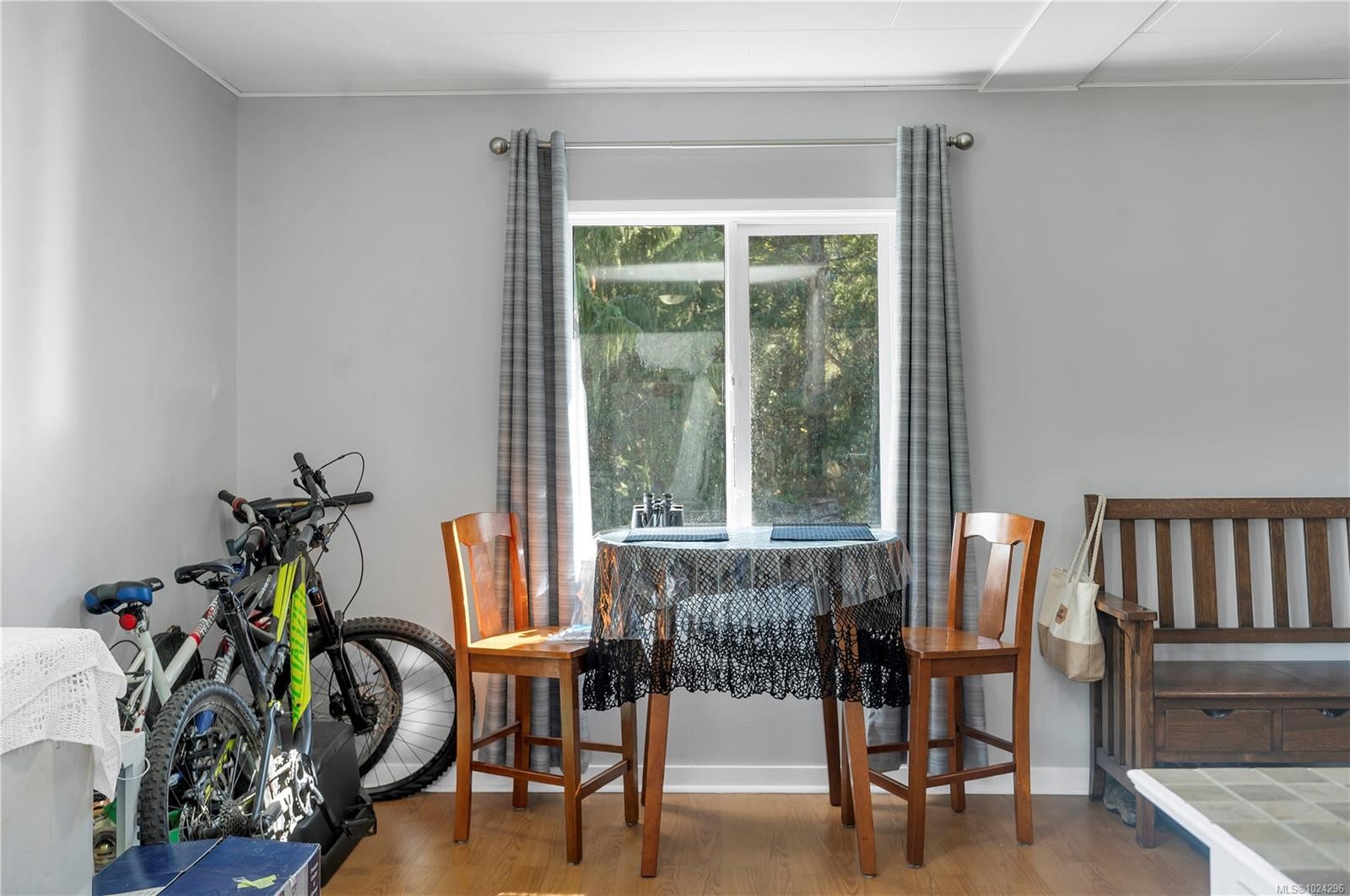 1260 Sayward Rd, Sayward, BC - Indoor