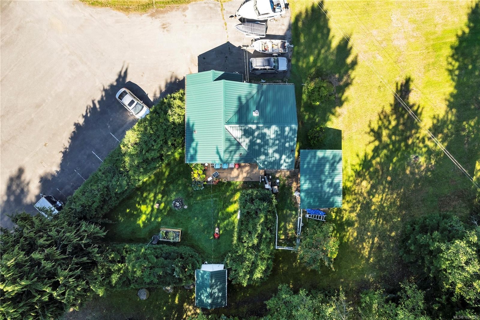 1260 Sayward Rd, Sayward, BC - Outdoor