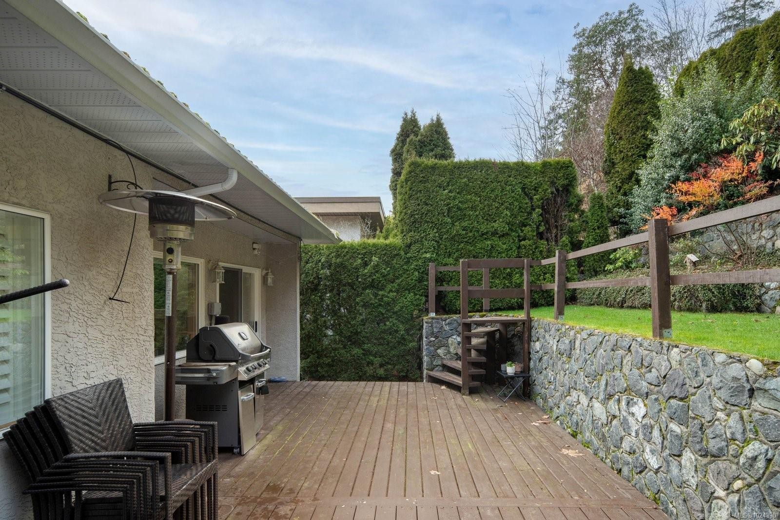 4652 Boulderwood Dr, Saanich, BC