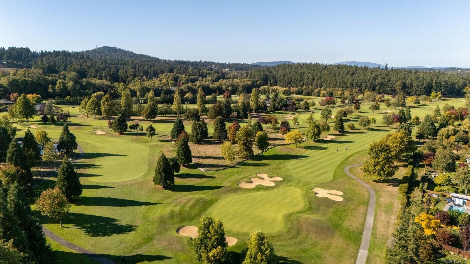 4652 Boulderwood Dr, Saanich, BC