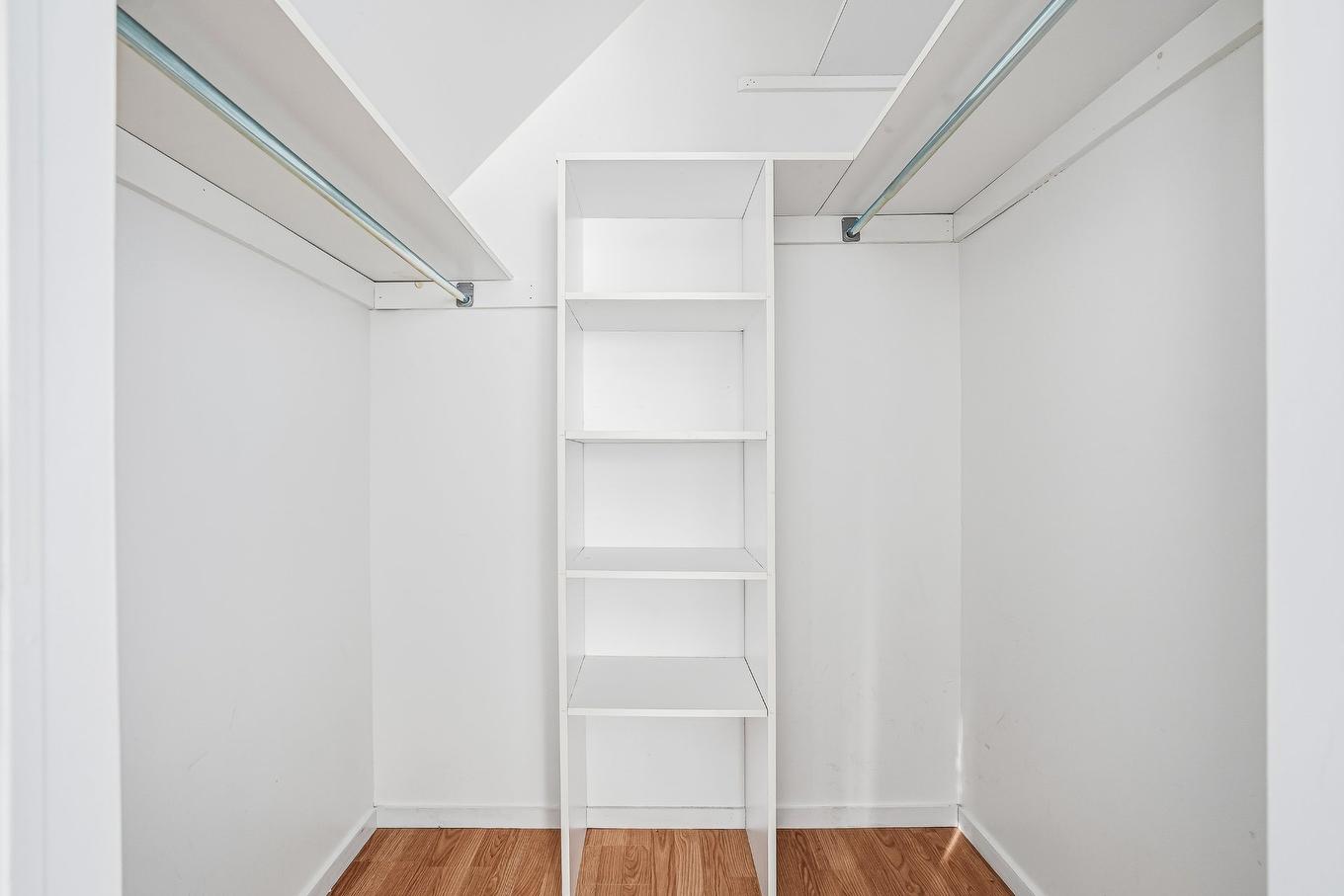 Penderie (Walk-in) - 3584 Rue Des Châtaigniers, Sherbrooke (Brompton/Rock Forest/Saint-Élie/Deauville), QC - Indoor With Storage