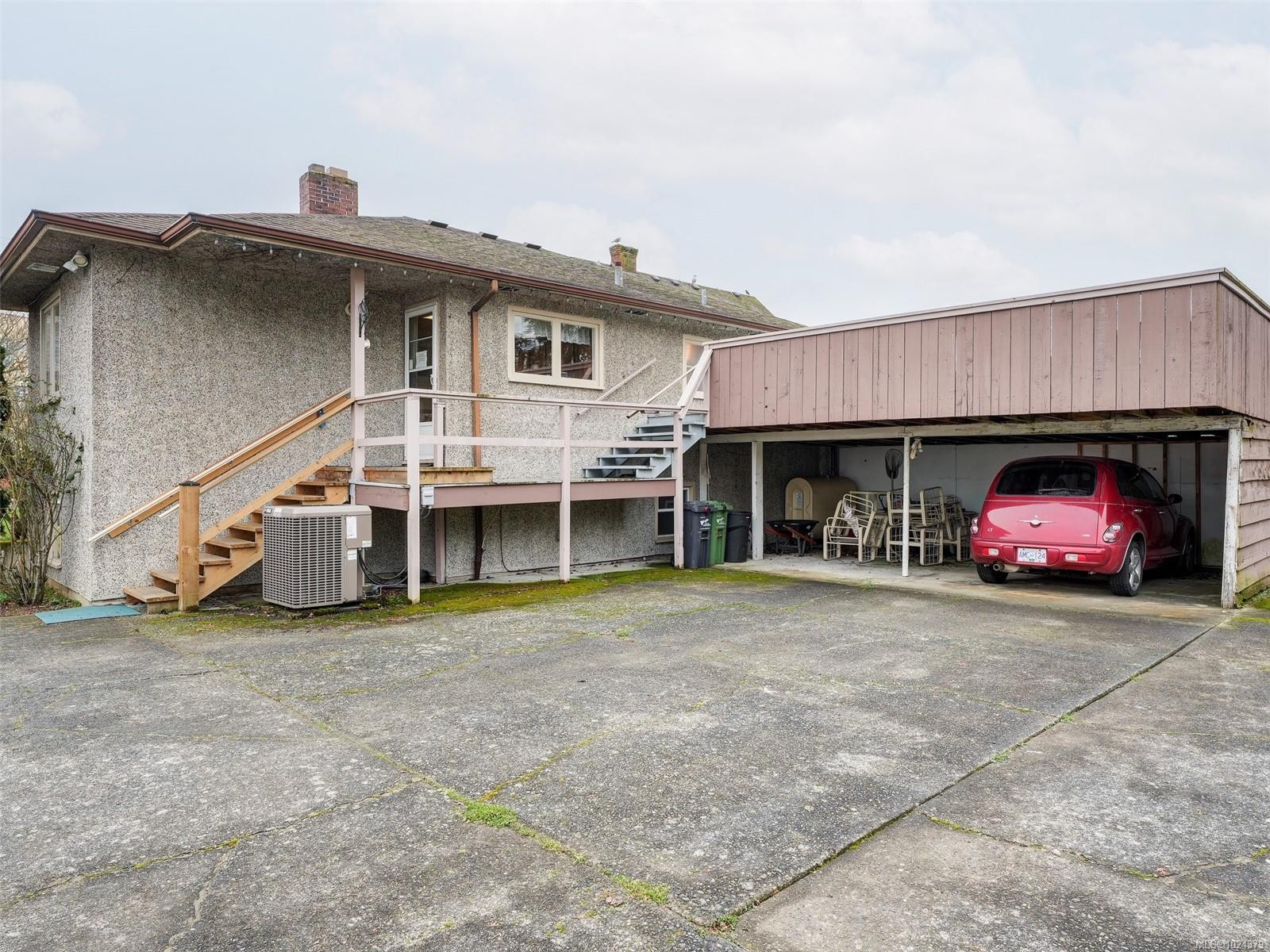 24 Gorge Rd East, Victoria, BC