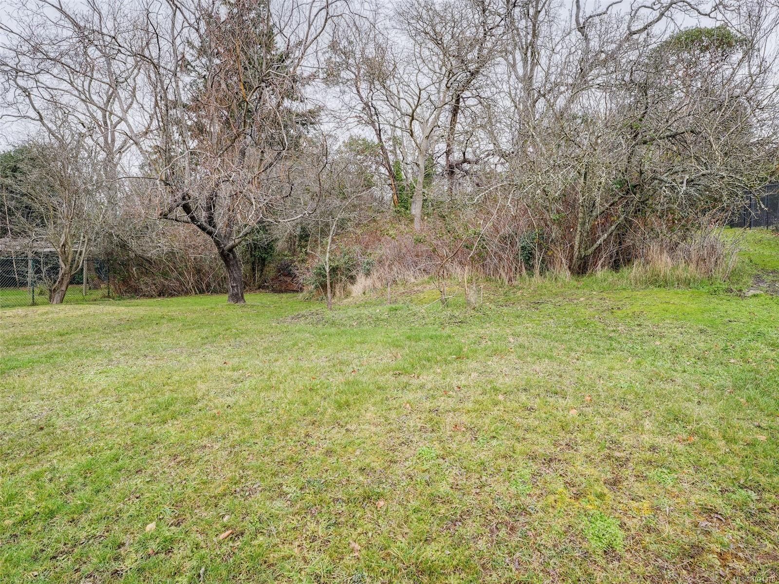 24 Gorge Rd East, Victoria, BC