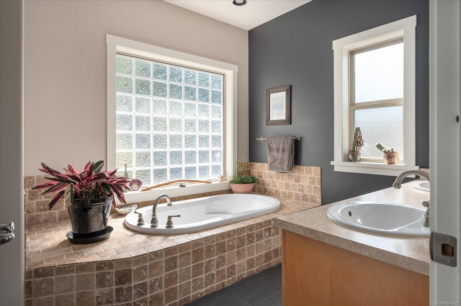 4567 Sheridan Ridge Rd, Nanaimo, BC