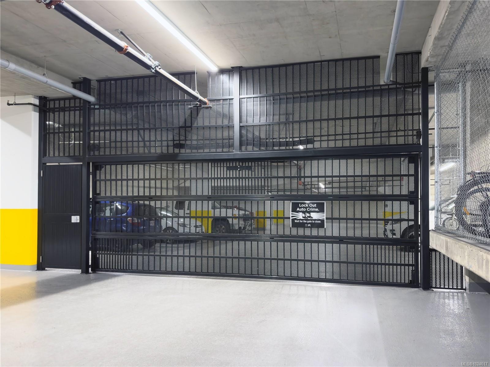 N312-1105 Pandora Ave, Victoria, BC - Indoor