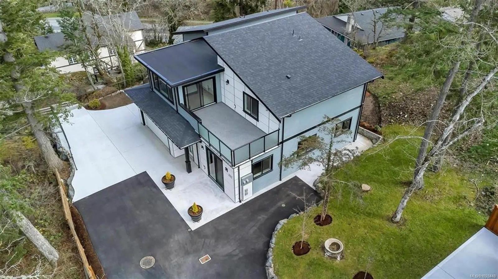 227 Heddle Ave, View Royal, BC