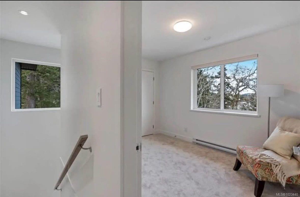 227 Heddle Ave, View Royal, BC