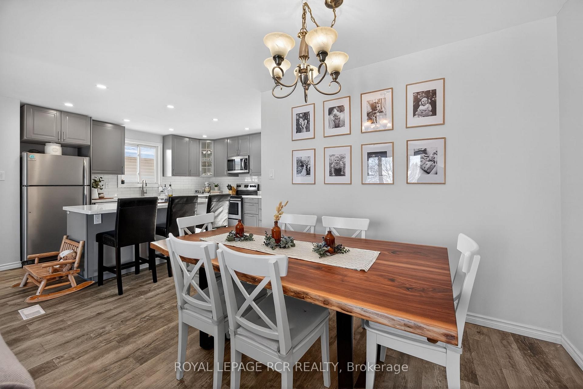 30 Longview Drive, Bradford West Gwillimbury, ON - Indoor Photo Showing Dining Room