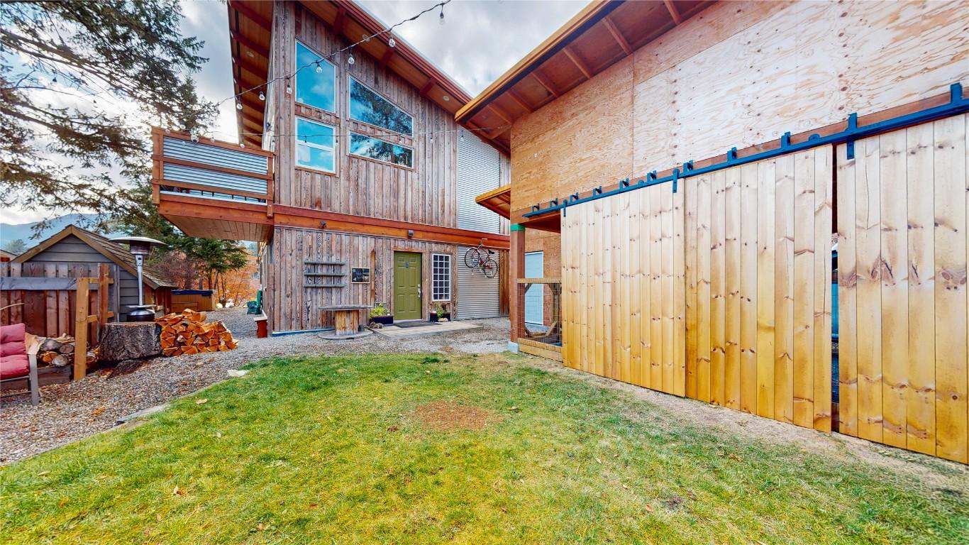 166 304Th Avenue, Kimberley, BC - Outdoor