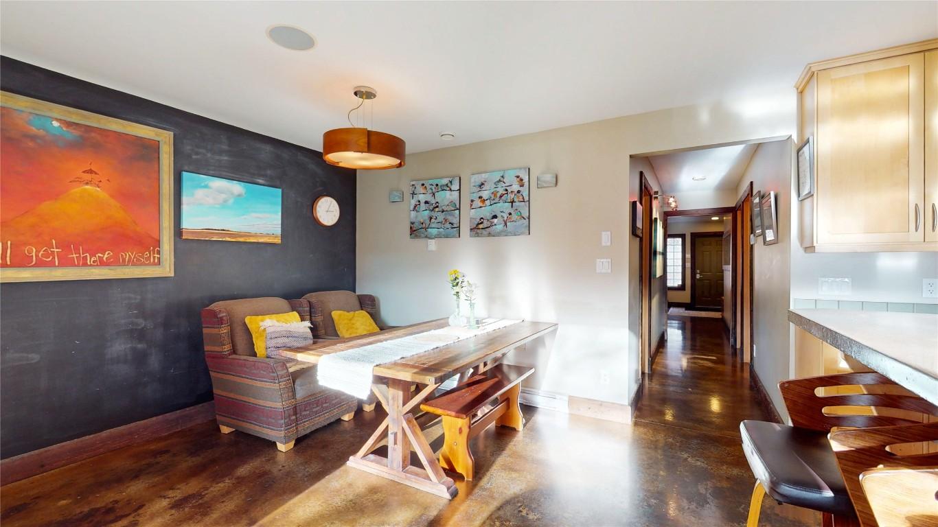 166 304Th Avenue, Kimberley, BC - Indoor