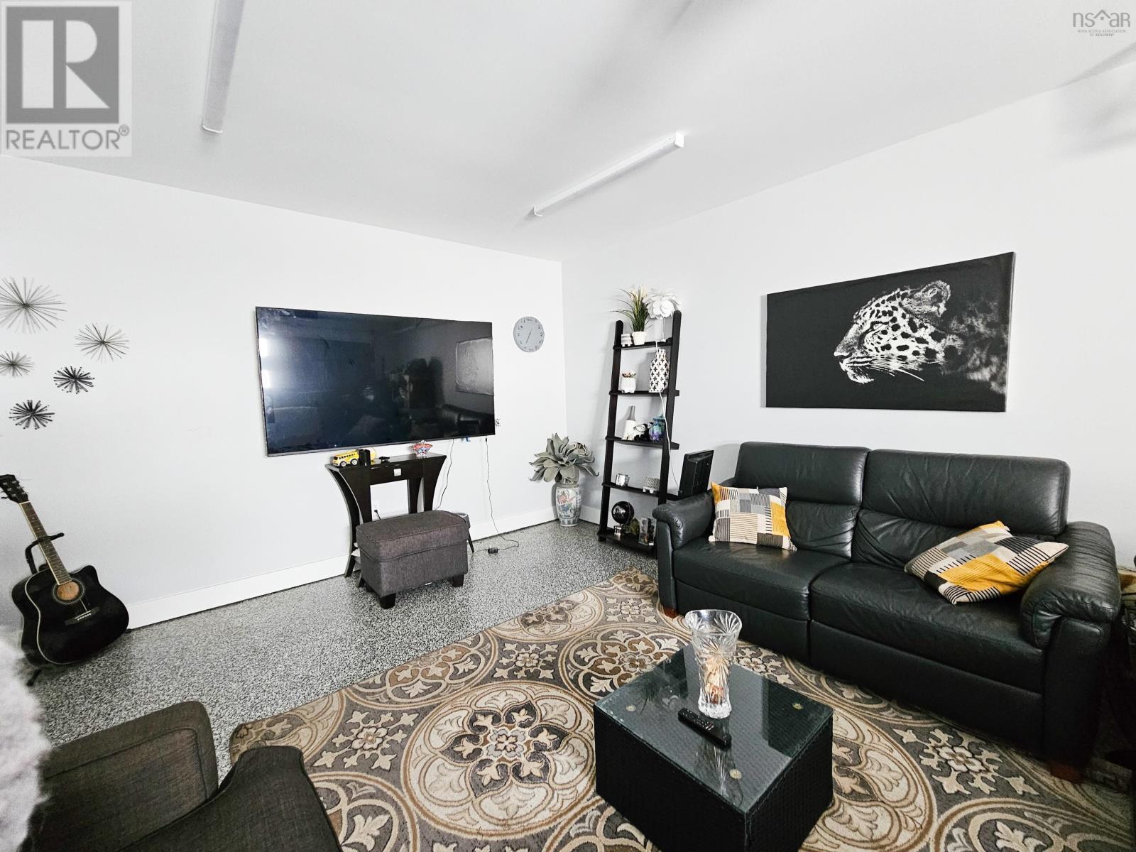 520 Truro Heights Road, Truro Heights, NS - Indoor Photo Showing Living Room