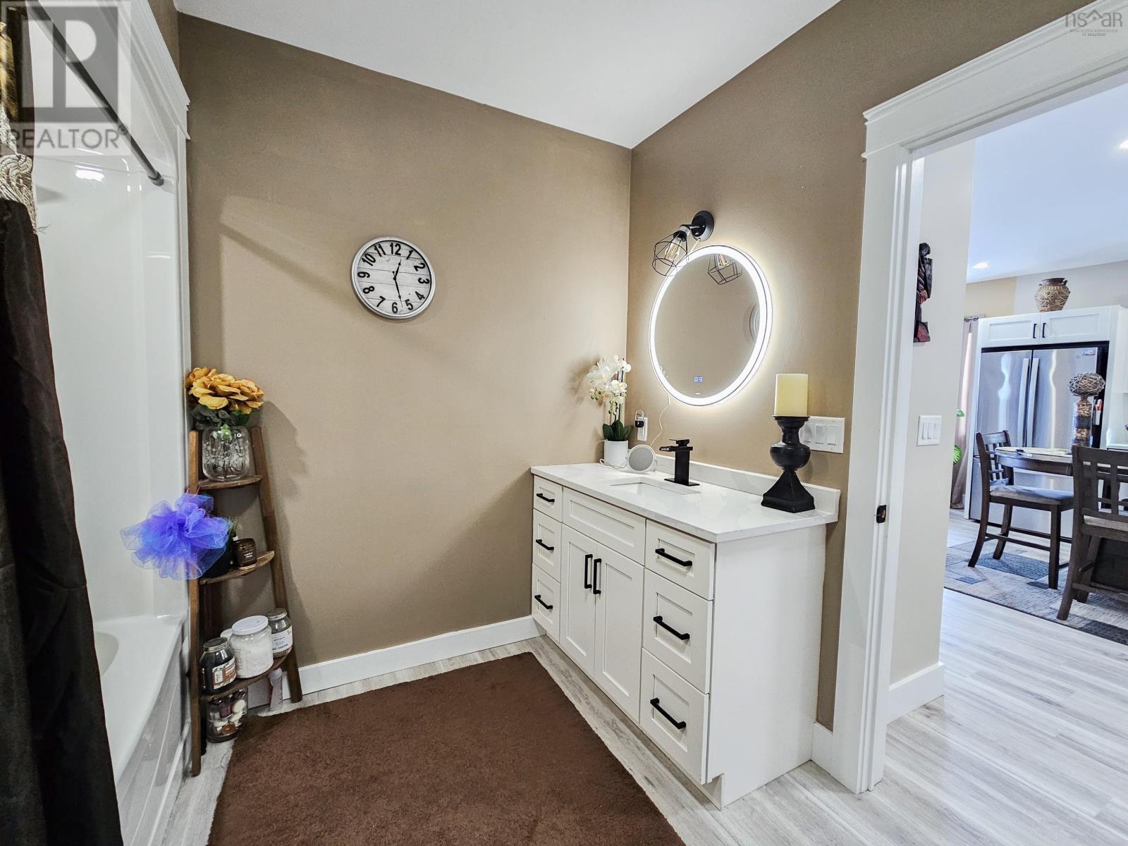 520 Truro Heights Road, Truro Heights, NS - Indoor Photo Showing Other Room