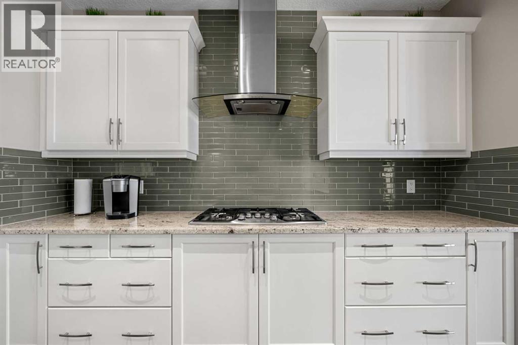 206 Mahogany Passage Se, Calgary, AB - Indoor Photo Showing Kitchen With Upgraded Kitchen