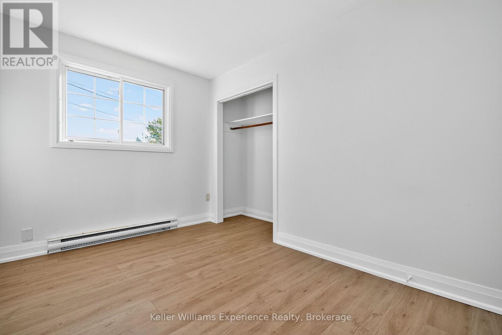 556 Champlain Road, Tiny, ON - Indoor Photo Showing Other Room