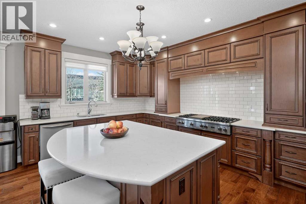 Chefs Kitchen - 72 Rockcliff Grove Nw, Calgary, AB - Indoor Photo Showing Kitchen With Upgraded Kitchen