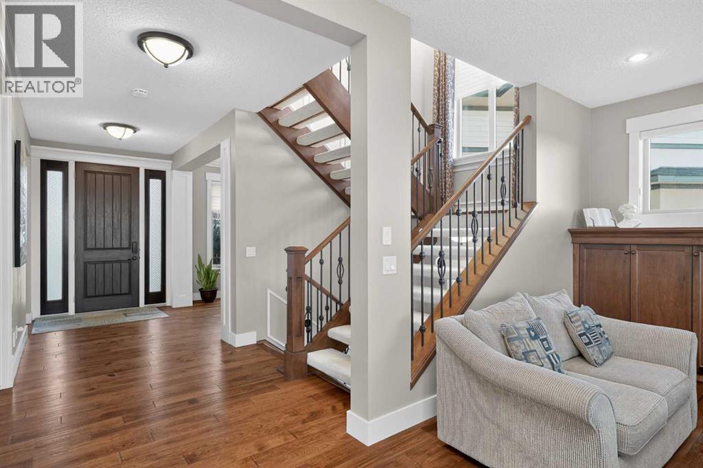 72 Rockcliff Grove Nw, Calgary, AB - Indoor