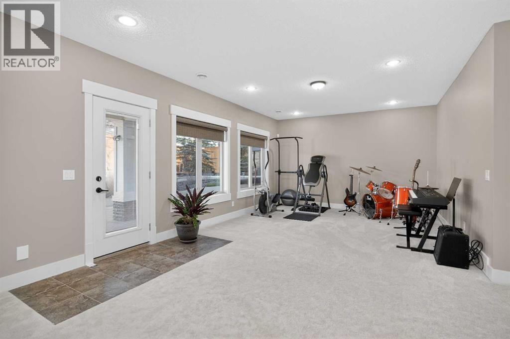 72 Rockcliff Grove Nw, Calgary, AB - Indoor