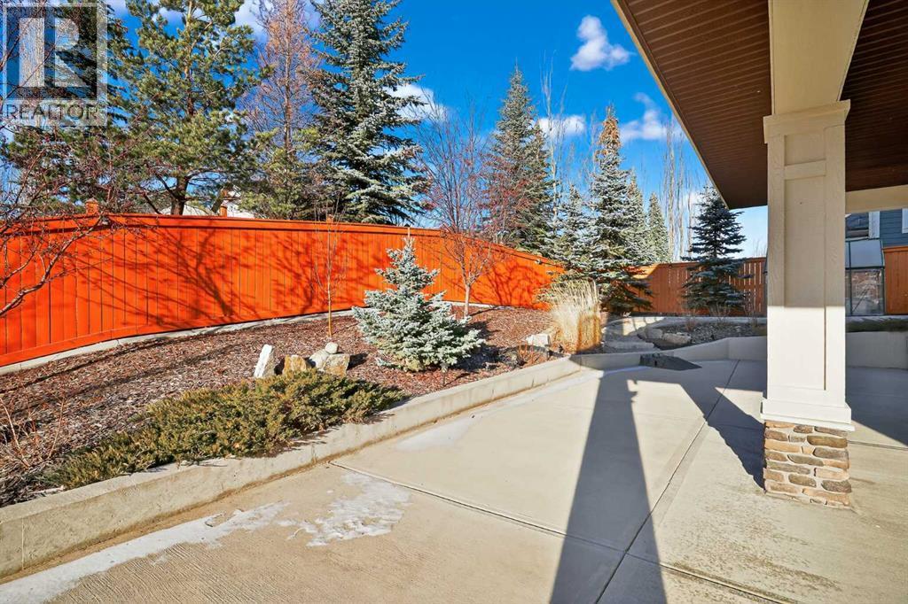72 Rockcliff Grove Nw, Calgary, AB - Outdoor