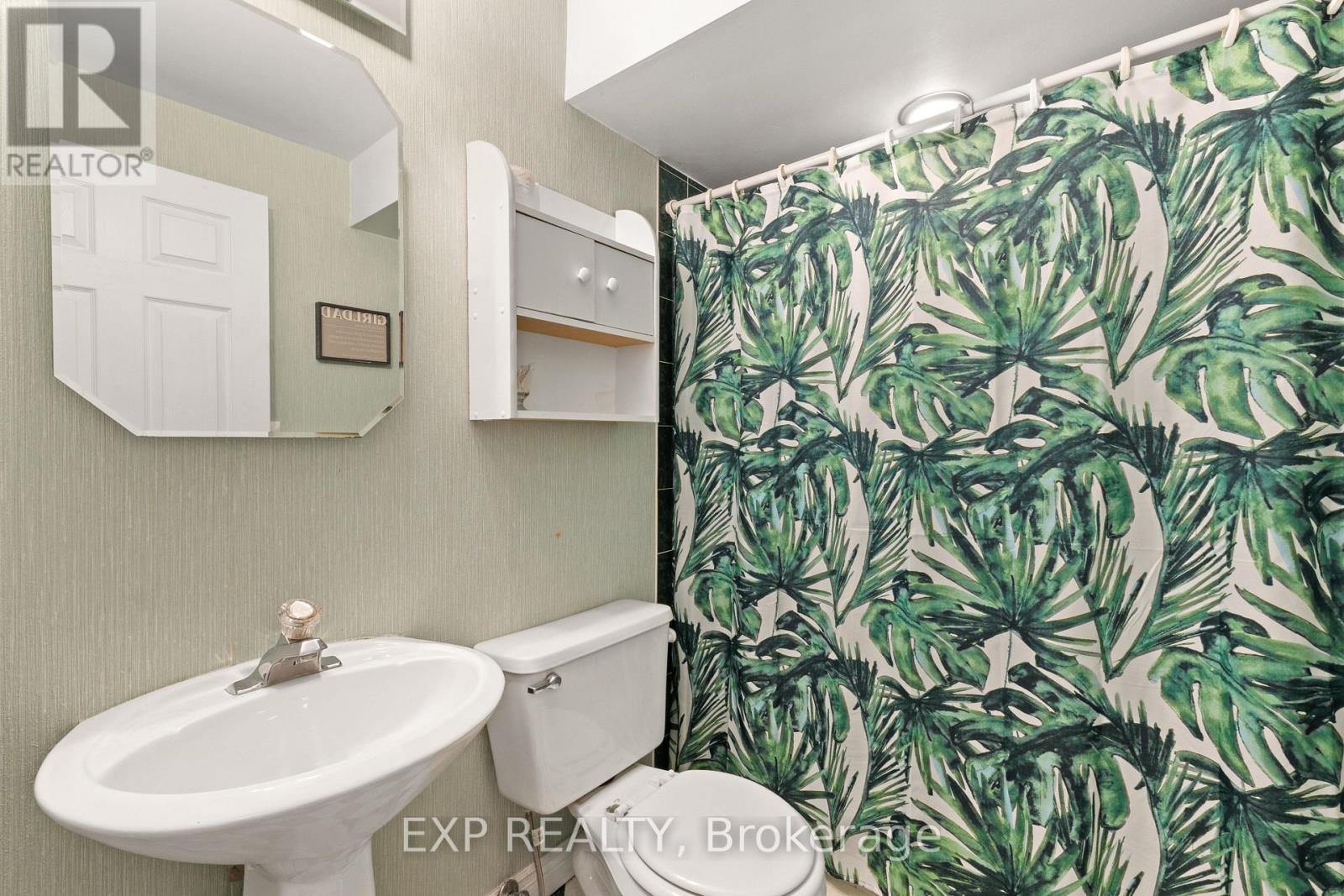 1036 Stone Cottage Crescent, Oshawa (Pinecrest), ON - Indoor Photo Showing Bathroom