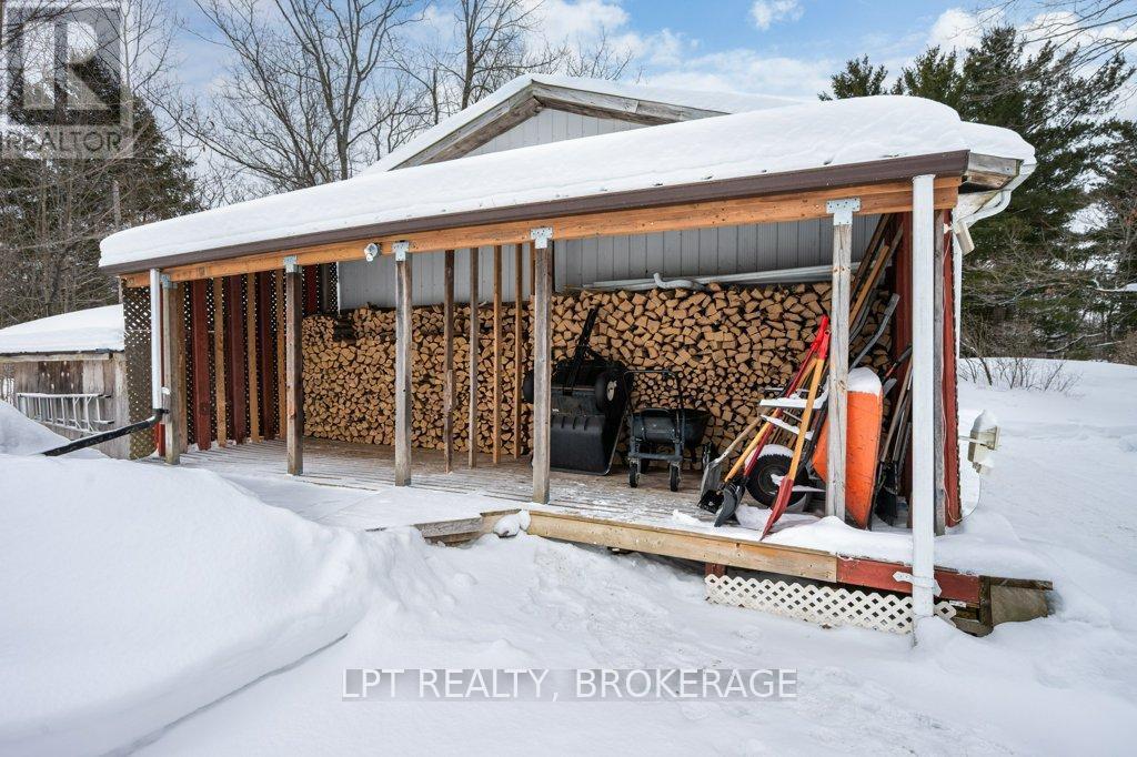 1023 Moon Road, Frontenac (Frontenac Centre), ON