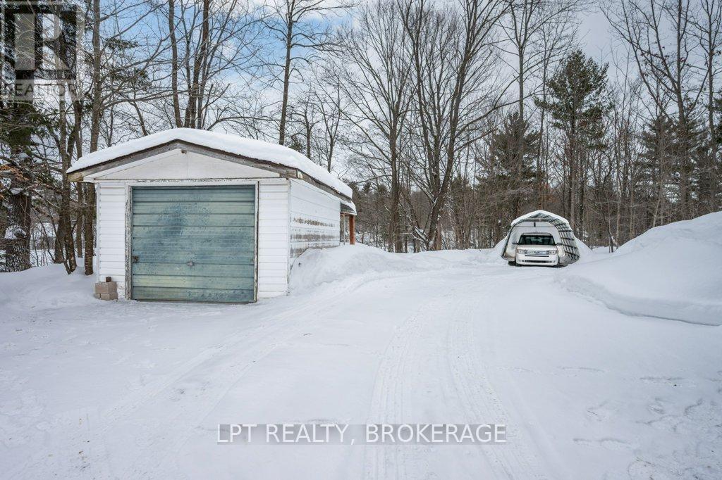 1023 Moon Road, Frontenac (Frontenac Centre), ON