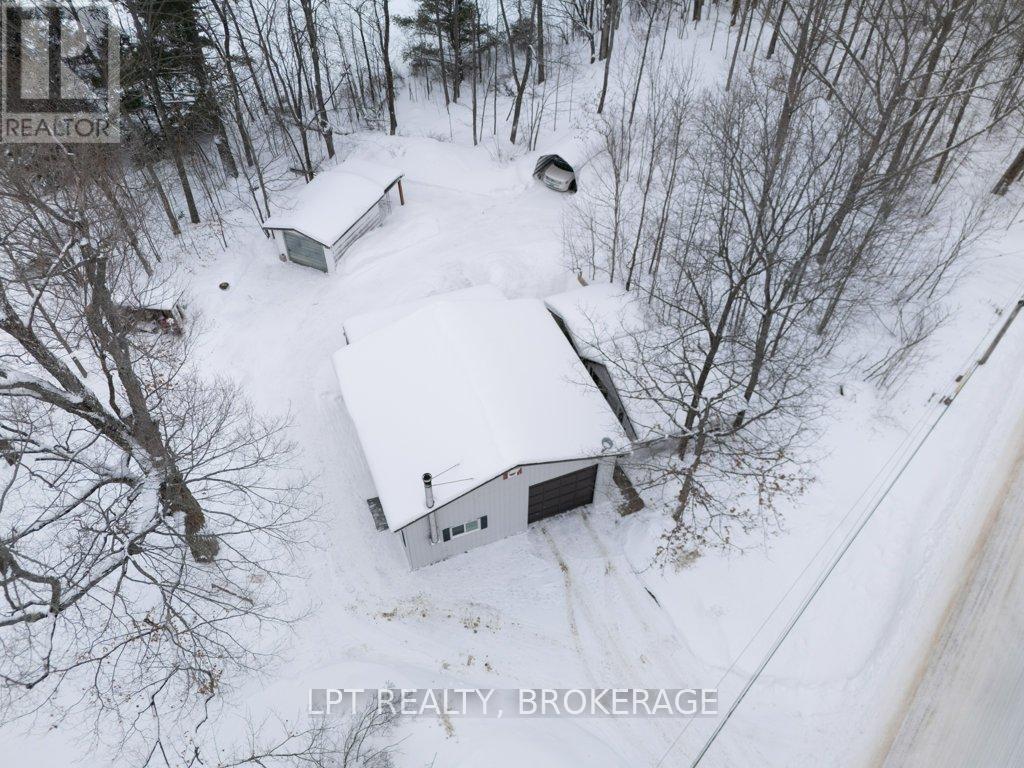 1023 Moon Road, Frontenac (Frontenac Centre), ON