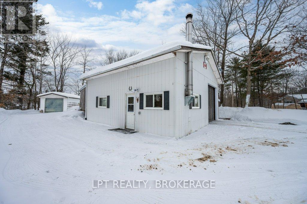 1023 Moon Road, Frontenac (Frontenac Centre), ON