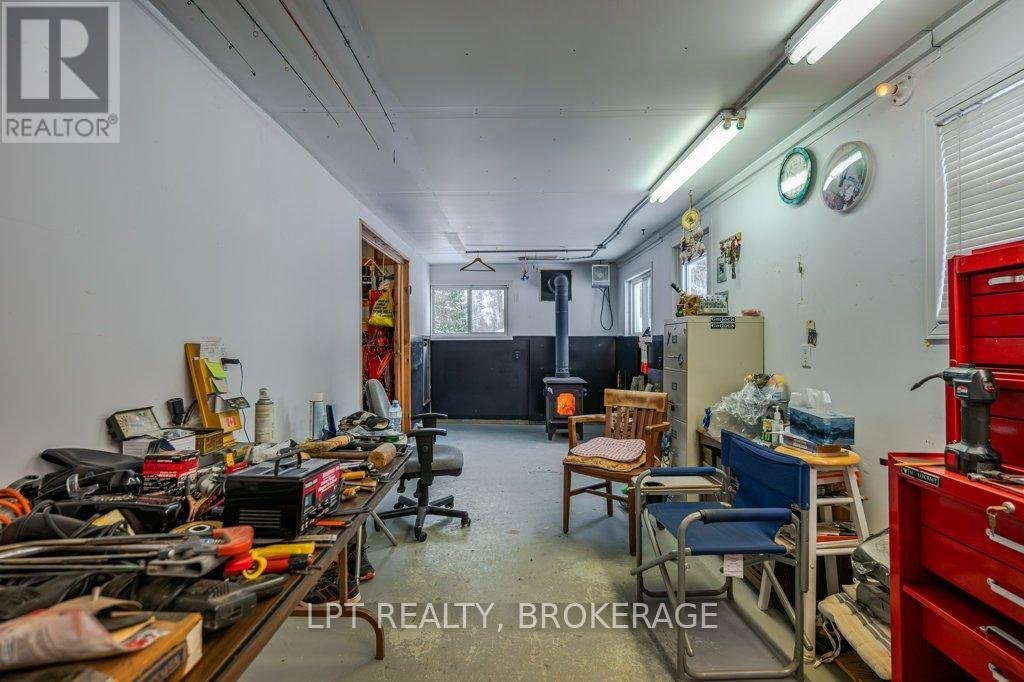 1023 Moon Road, Frontenac (Frontenac Centre), ON