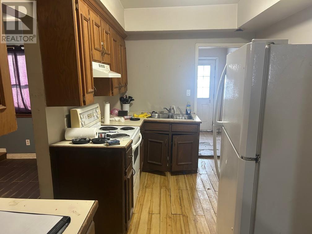 36 St. Georges Ave E, Sault Ste. Marie, ON - Indoor Photo Showing Kitchen With Double Sink
