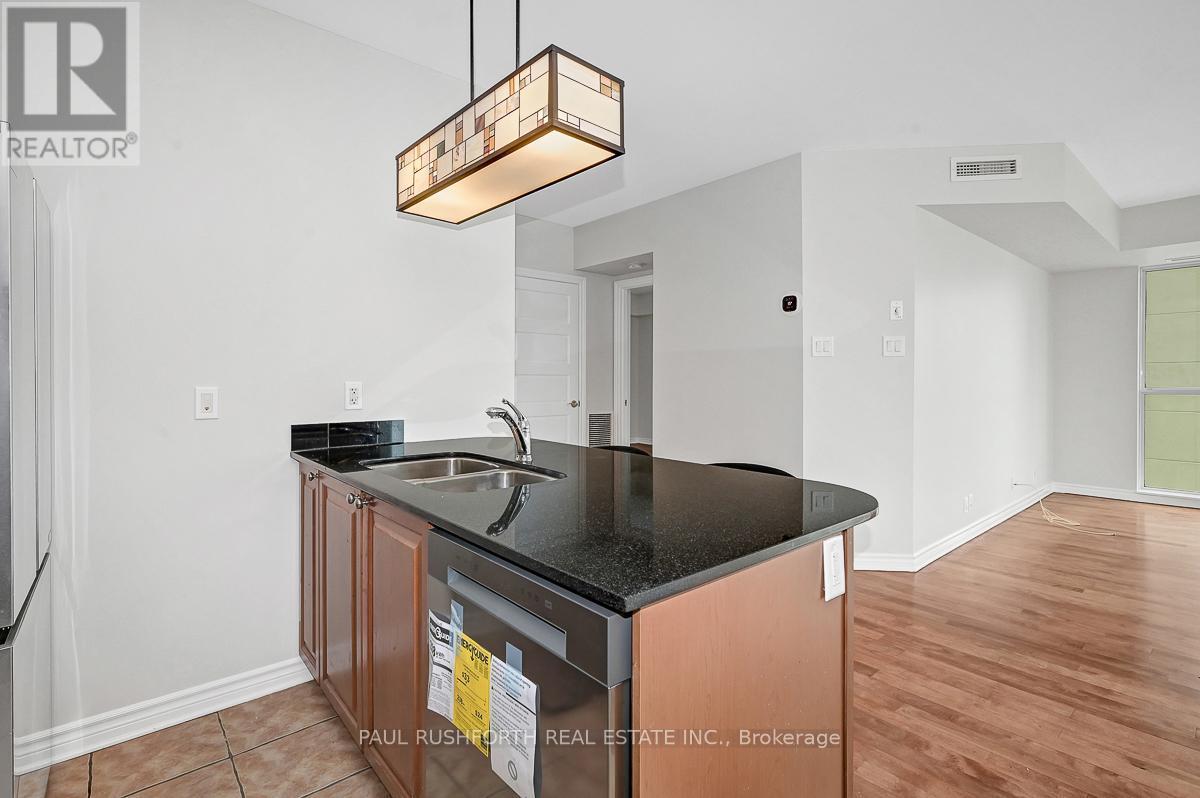 Kitchen - 2001 - 445 Laurier Avenue W, Ottawa, ON - Indoor Photo Showing Kitchen With Double Sink