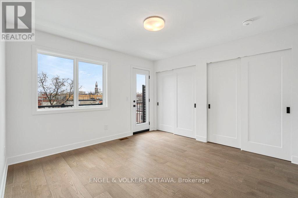 73 Parent Avenue, Ottawa, ON - Indoor Photo Showing Other Room