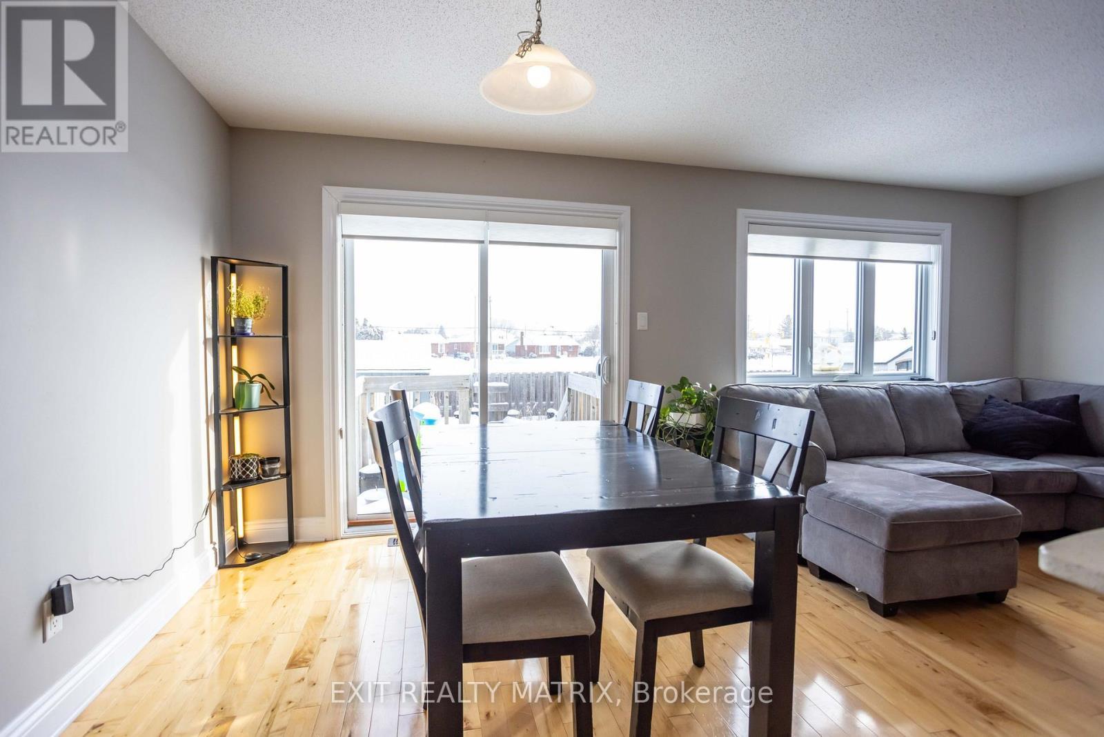 1117 Clement Court, Cornwall, ON - Indoor