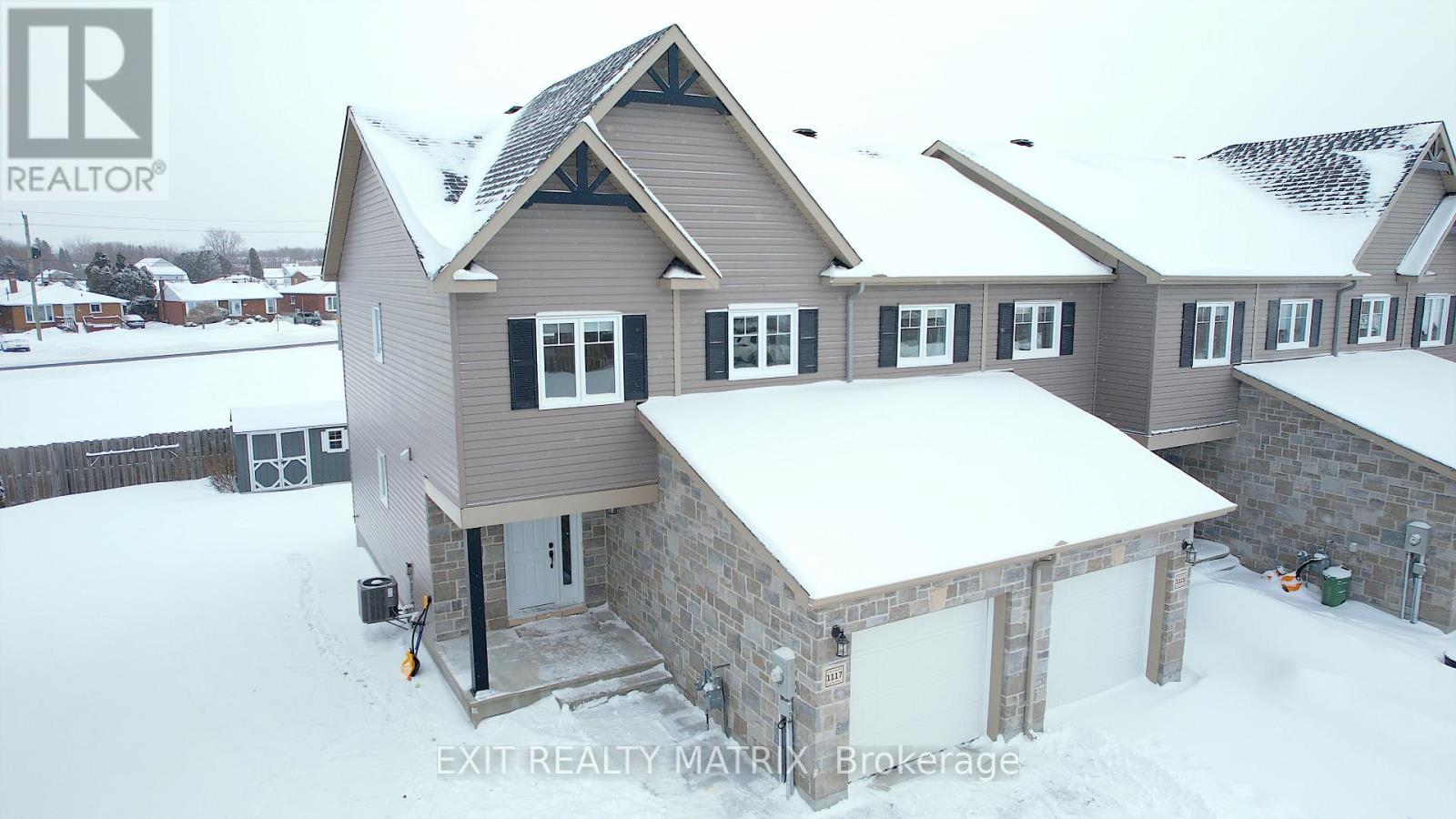 1117 Clement Court, Cornwall, ON - Outdoor