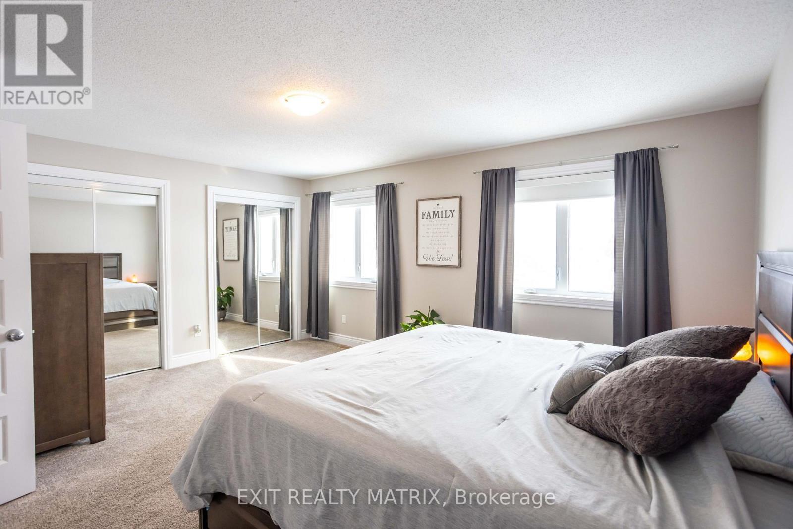 1117 Clement Court, Cornwall, ON - Indoor Photo Showing Bedroom