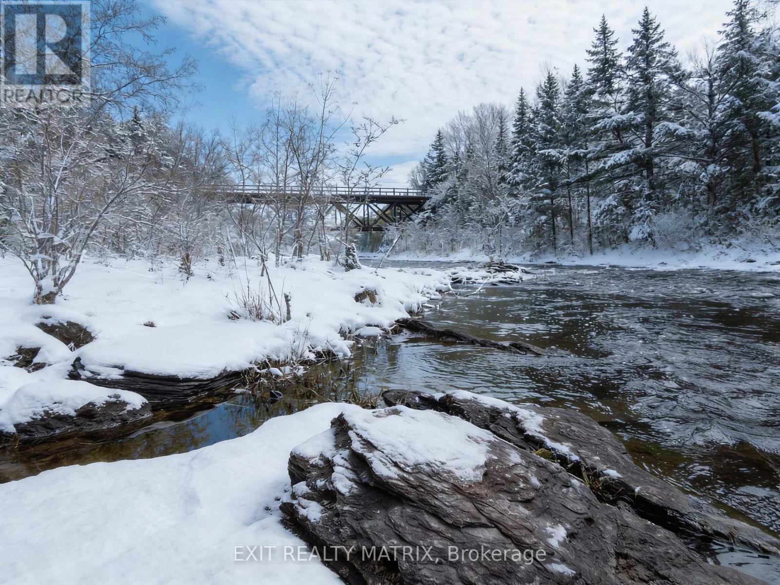 12654 Lanark Road, Greater Madawaska, ON