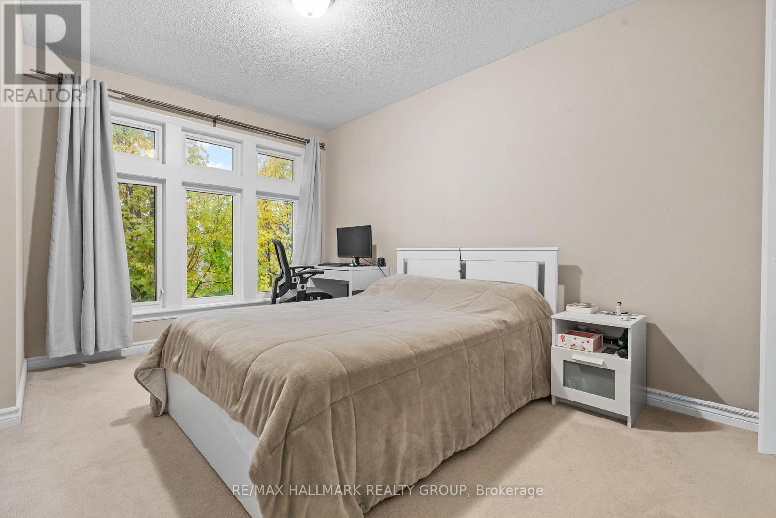 938 Fletcher Circle, Ottawa, ON - Indoor Photo Showing Bedroom