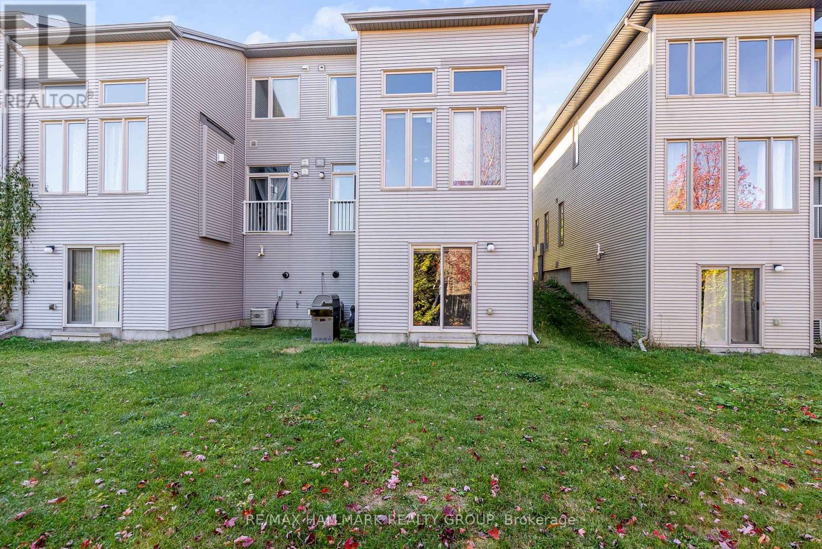 938 Fletcher Circle, Ottawa, ON - Outdoor