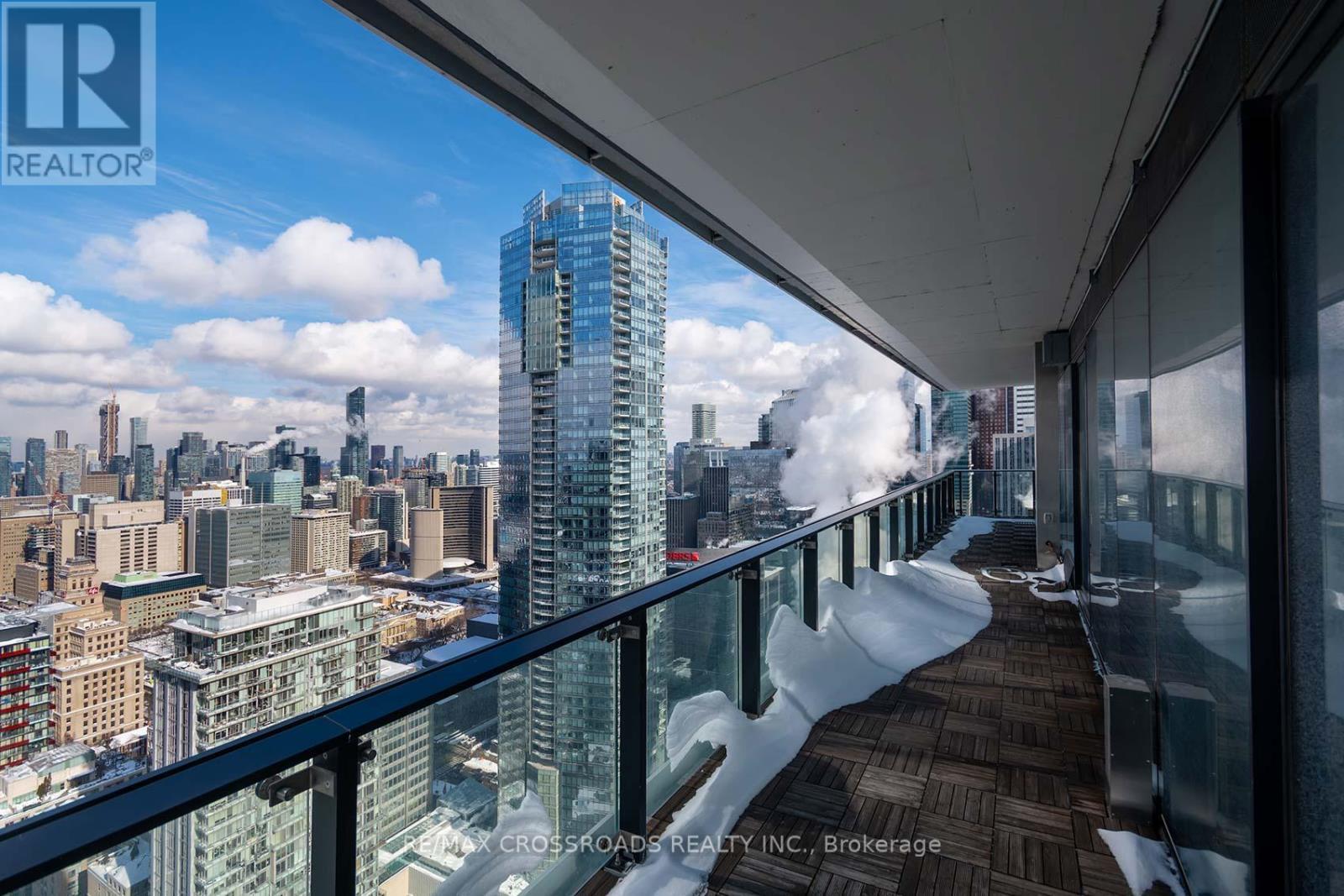 4401 - 224 King Street W, Toronto, ON - Outdoor With View