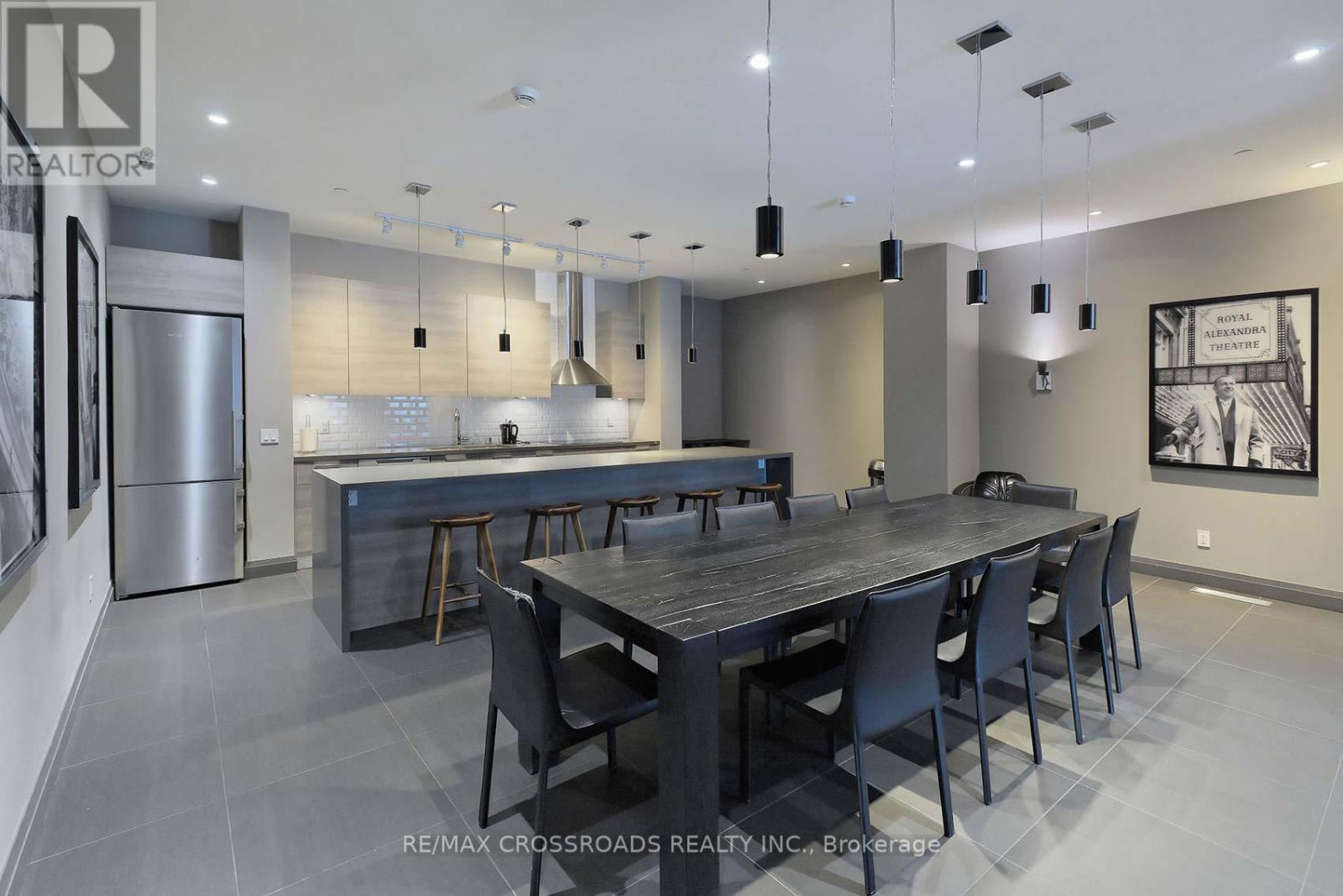 4401 - 224 King Street W, Toronto, ON - Indoor Photo Showing Dining Room