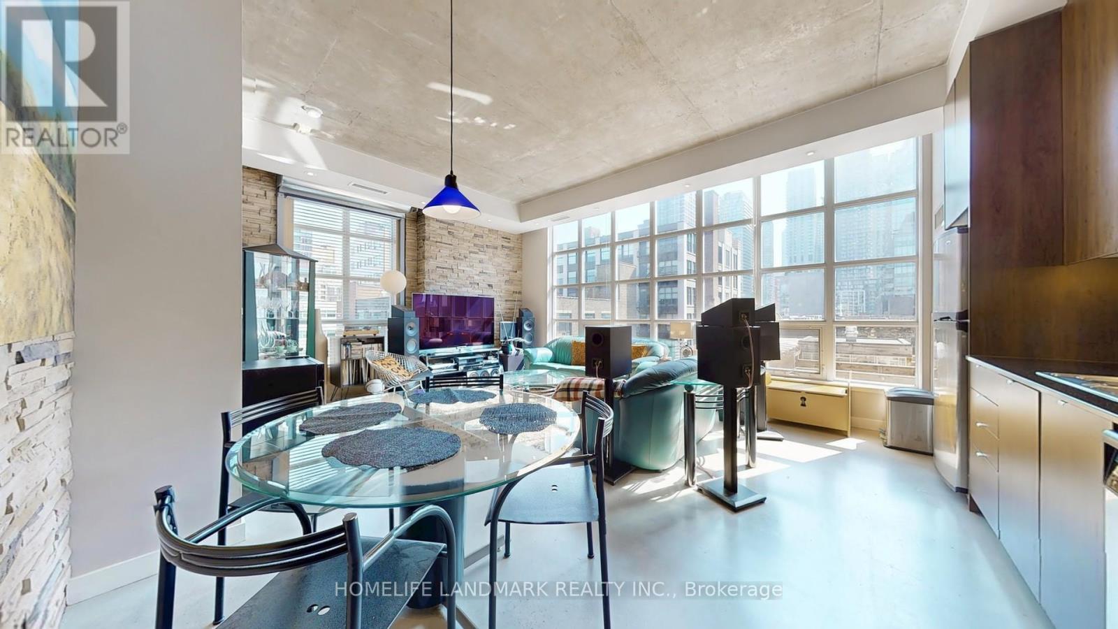 712 - 23 Brant Street, Toronto, ON - Indoor