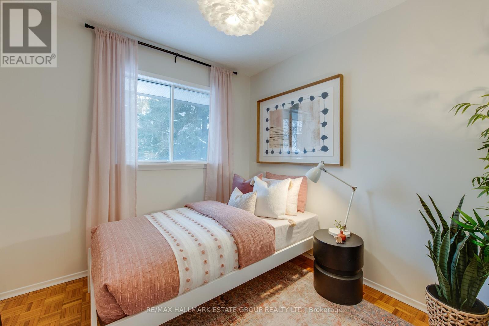 45 Meadowvale Road, Toronto, ON - Indoor Photo Showing Bedroom