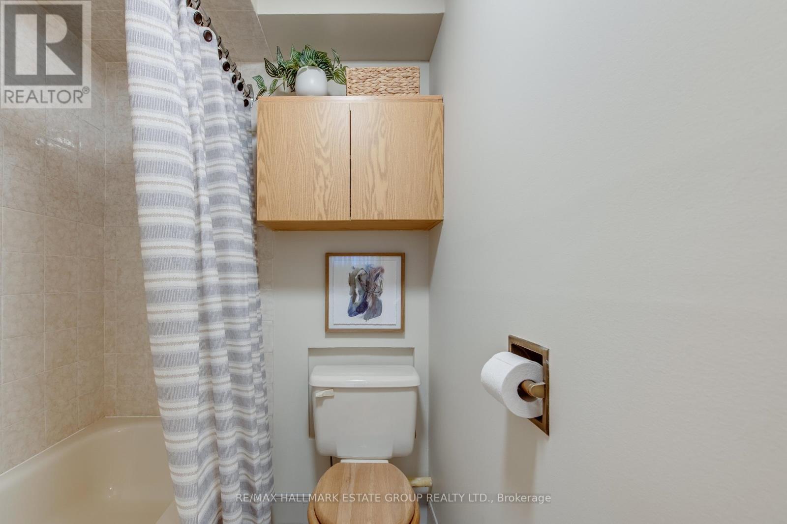 45 Meadowvale Road, Toronto, ON - Indoor Photo Showing Bathroom
