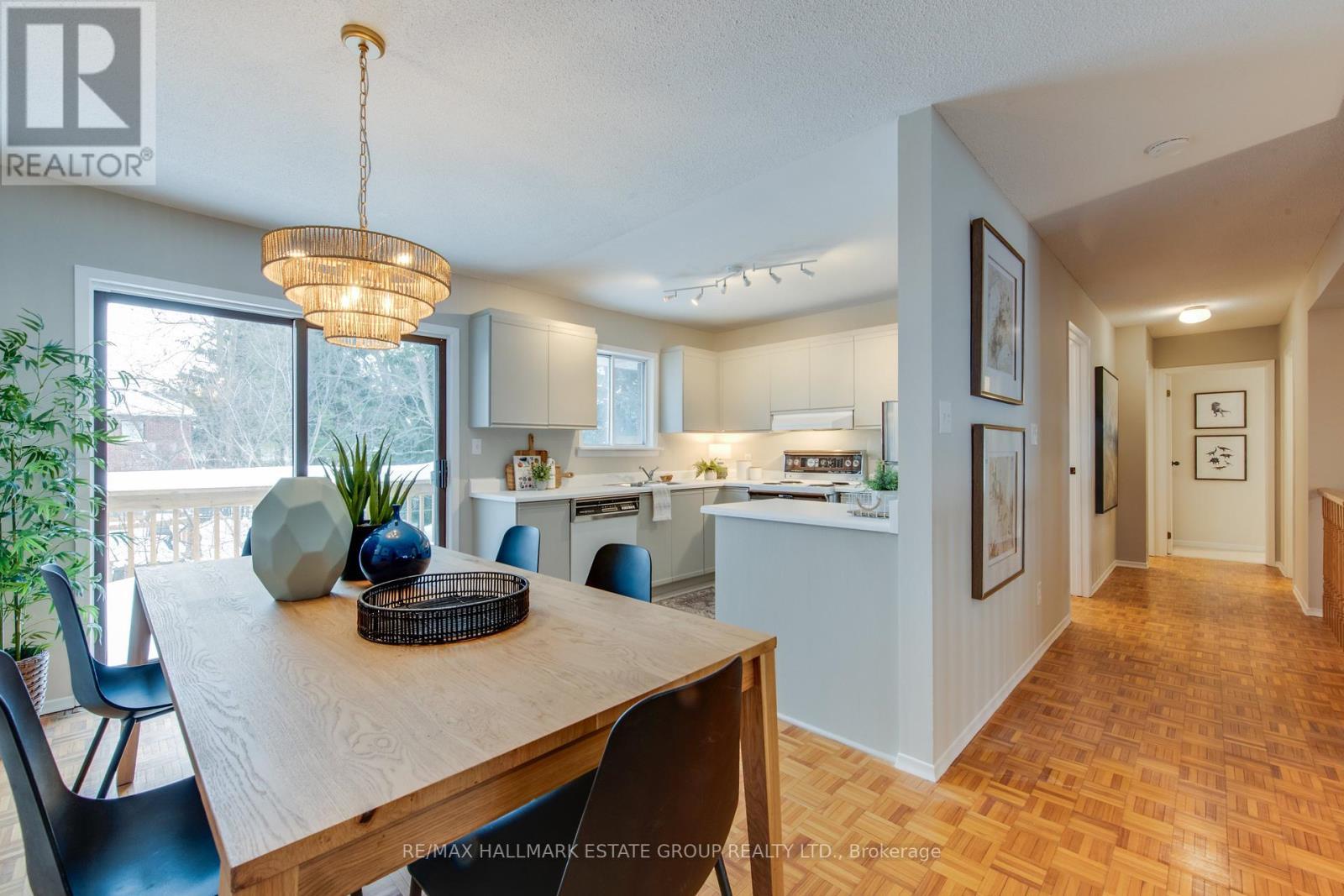 45 Meadowvale Road, Toronto, ON - Indoor