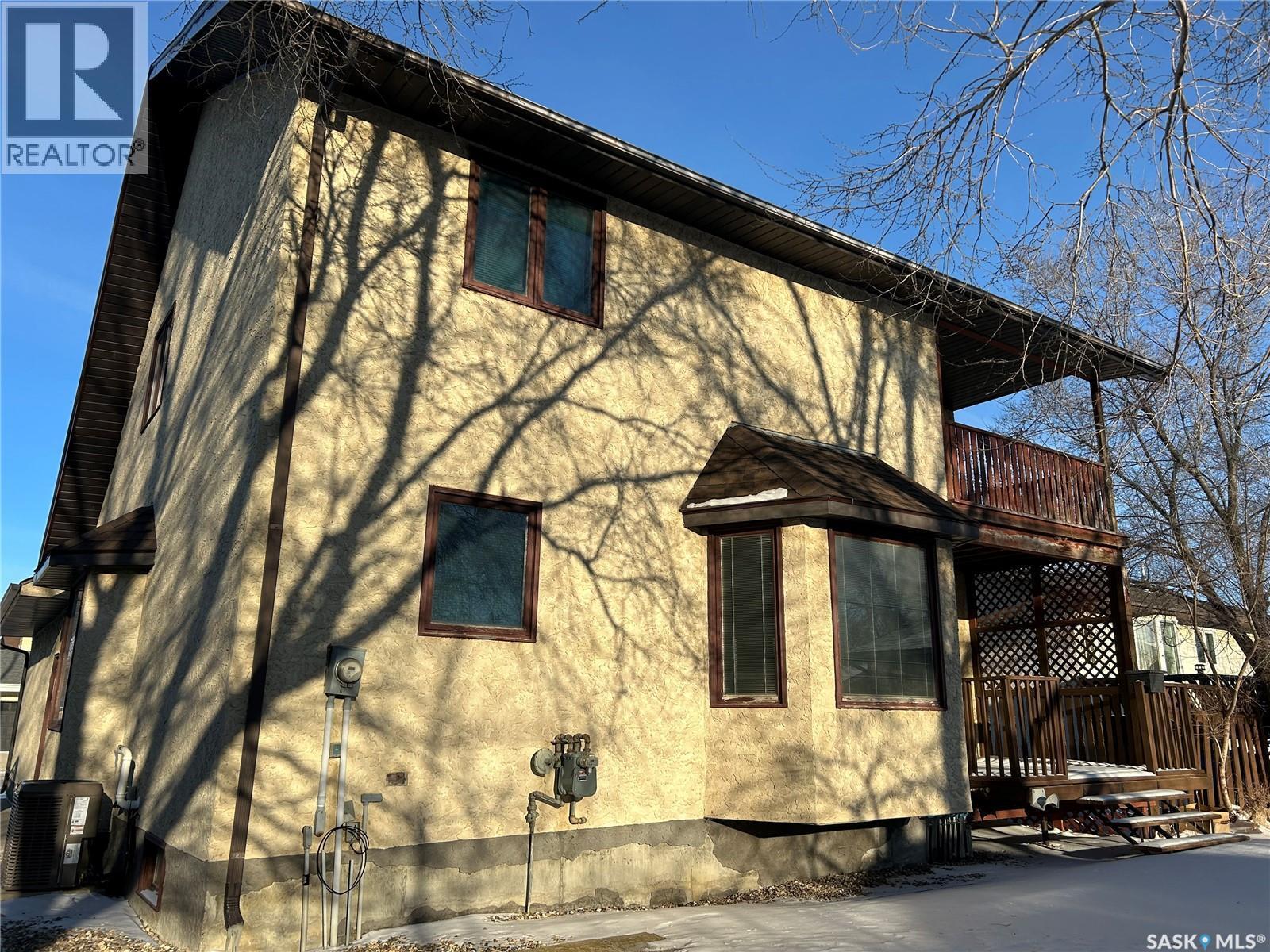 1475 Mather Crescent, Estevan, SK - Outdoor