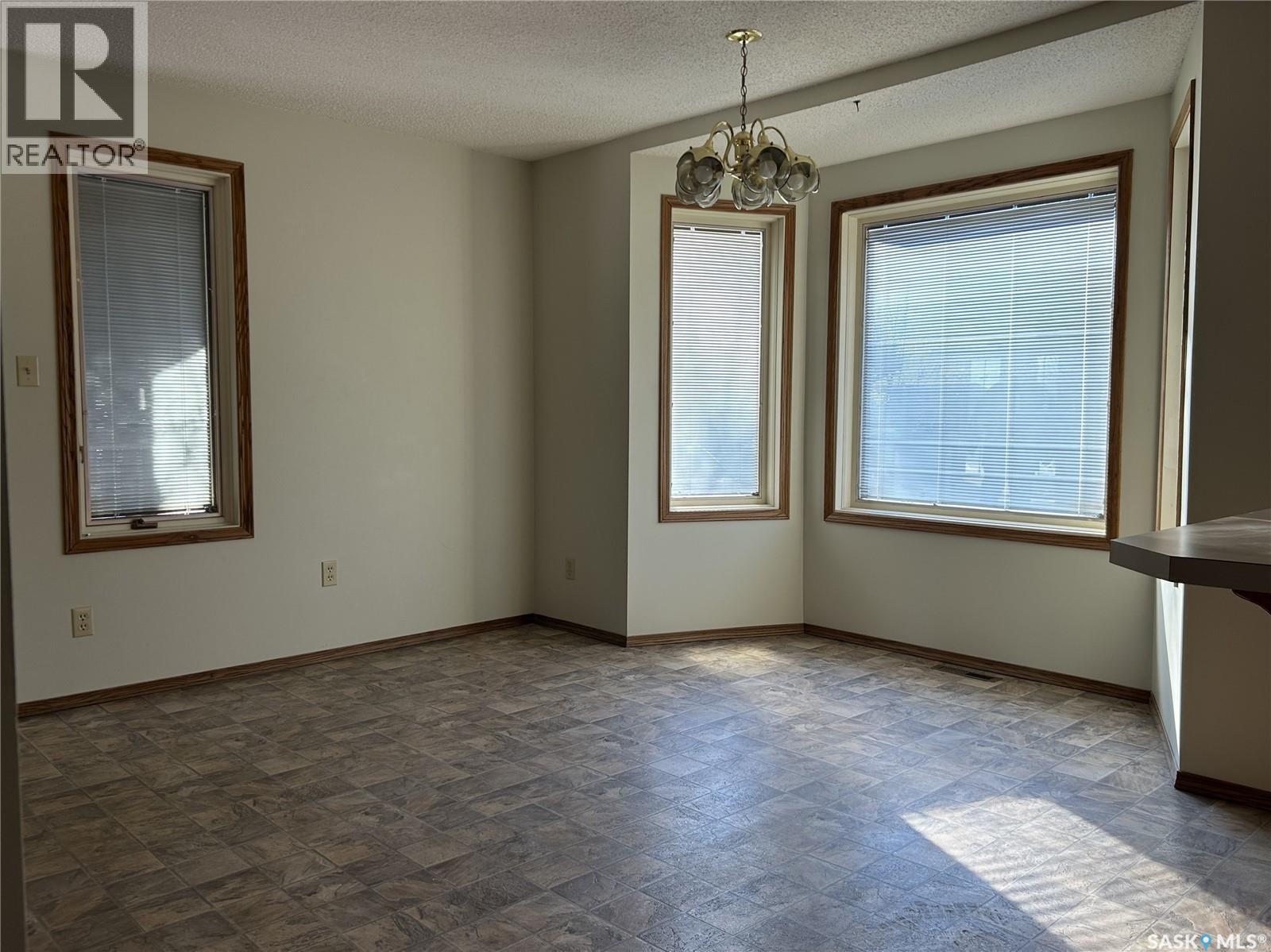 1475 Mather Crescent, Estevan, SK - Indoor Photo Showing Other Room