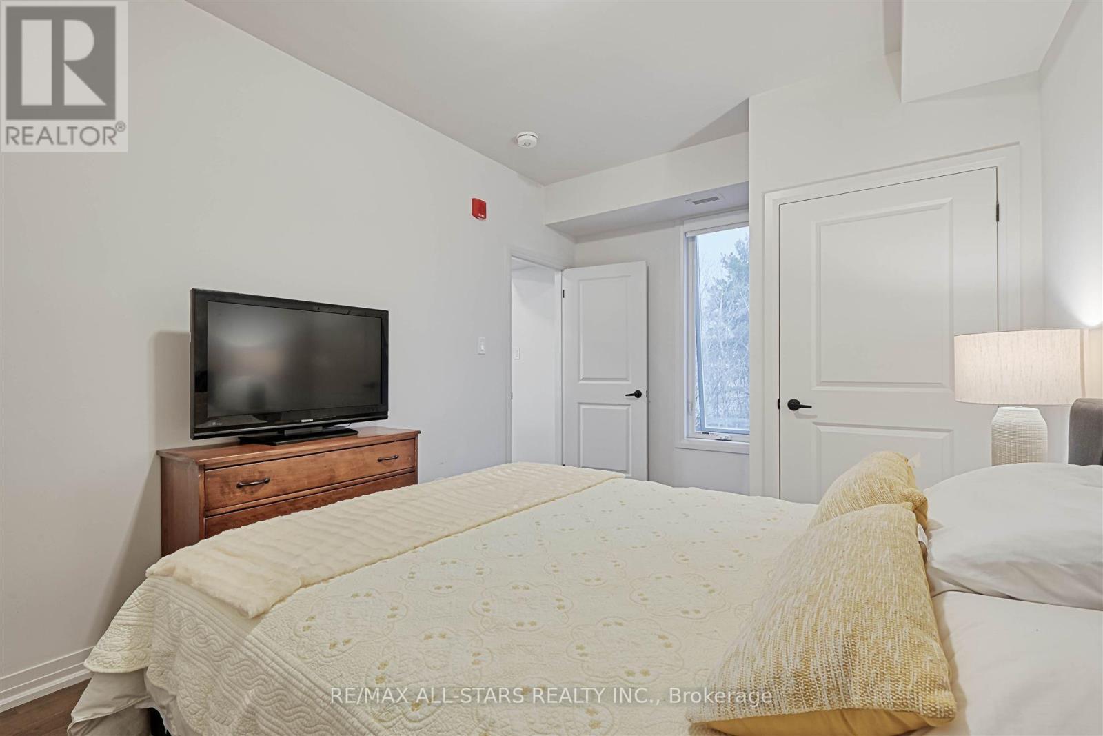 301 - 164 Cemetery Road, Uxbridge, ON - Indoor Photo Showing Bedroom